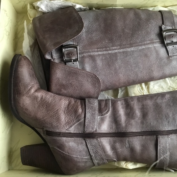 Enzo Angiolini leather knee-high boots, sz 6M - Picture 3 of 11